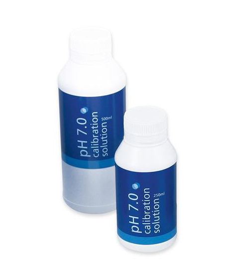 BLUELAB PH7 CALIBRANTION SOLUTION 250ML - 1 - Płyn do kalibracji pH-7 elektronicznych pH-metrów. Zapewnia odpowiednie czyszczeni