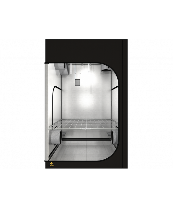 Dark Room 150 R4.00 150 x 150 x 217 cm (H)